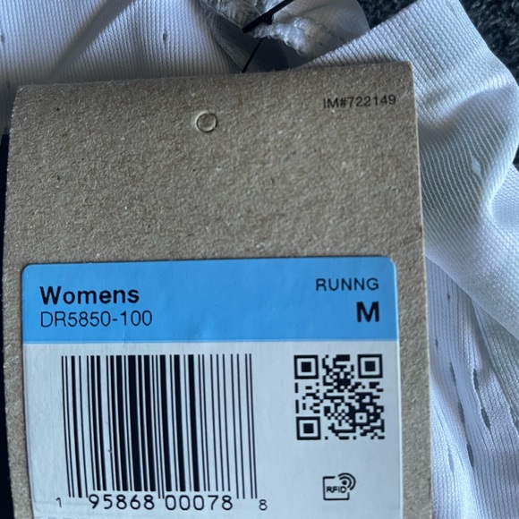 Nike Dri-Fit ADV AeroSwift Women’s NN Pro Running Singlet Size Medium - Picture 8 of 11